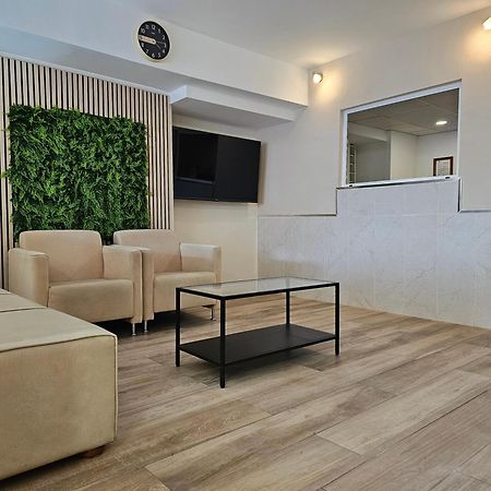 Hotel Velis Velez Malaga Extérieur photo
